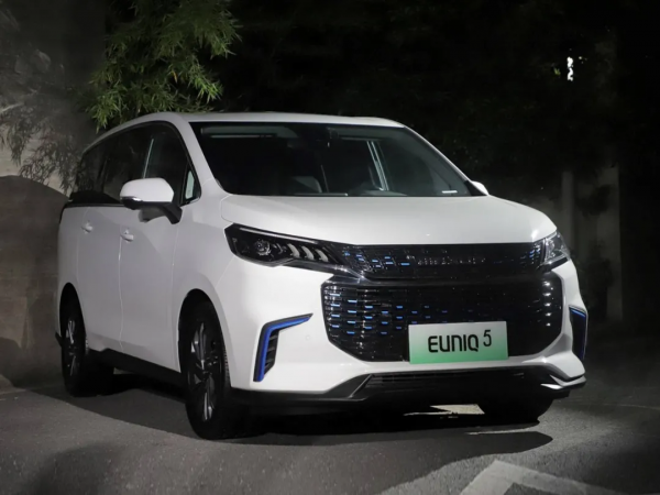 10.98萬起，親民奶爸車空間大、配置高，二孩三孩家庭必看