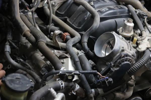 怪獸修車：翻新一輛13年的雷克薩斯GX460，最終滿血復活變新車