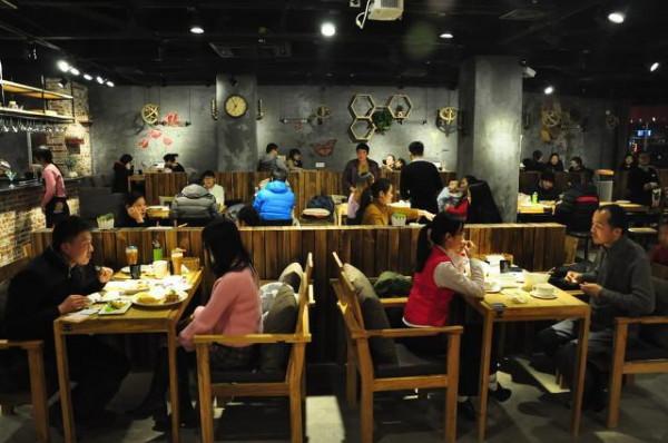 為什麼有些老顧客吃著吃著就不再來照顧生意了？