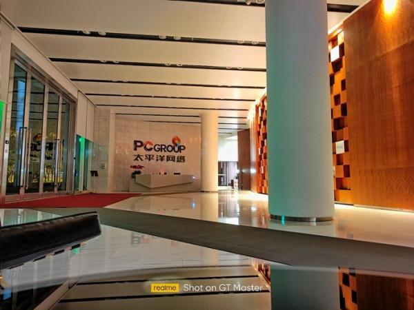 手感黨們,各種不同材質的後殼你們更愛哪個? 手感黨們,各種不同材質的後殼你們更愛哪個?