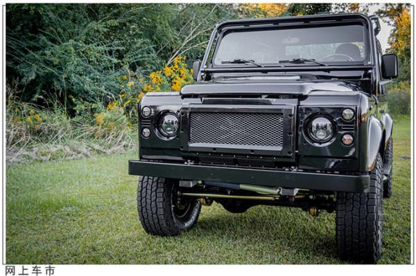 復古風格情懷滿點！路虎衛士改裝版亮相，網友：這味兒太正了