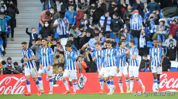 63人感染！西甲拉響警報：11隊中招，巴薩2例，大黑馬12例