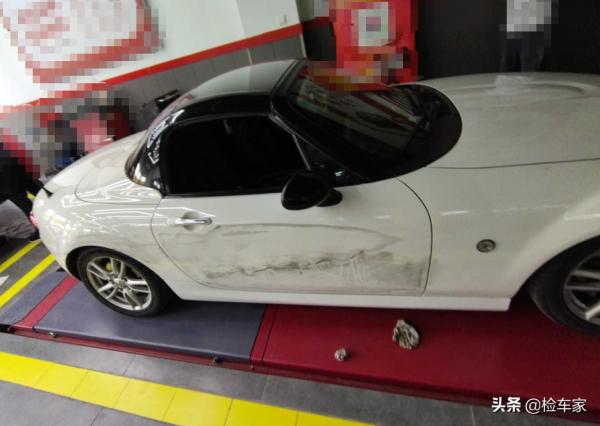 賣掉寶馬2系，花12萬買輛09款馬自達MX-5，剛開出展廳就頭大