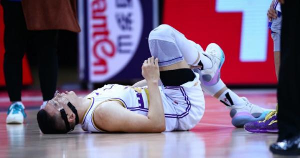 新疆利好!中國字母哥狀態火熱,阿聯出場時間受限 李根或選擇退役 新疆利好!中國字母哥狀態火熱,阿聯出場時間受限 李根或選擇退役