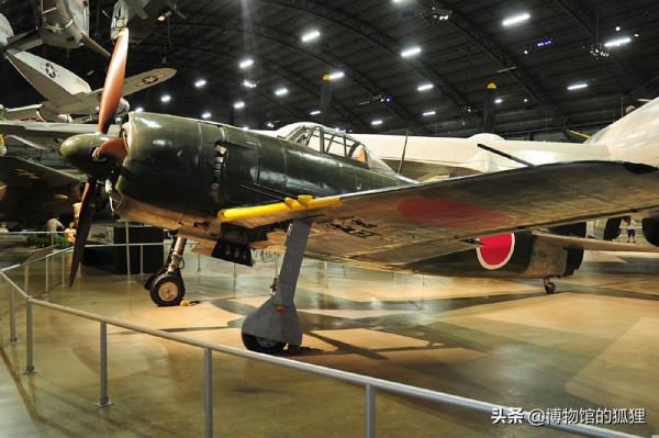 長崎核爆奇聞:日軍最強戰鬥機部隊拒絕出戰,吃著便當觀看蘑菇雲 長崎核爆奇聞:日軍最強戰鬥機部隊拒絕出戰,吃著便當觀看蘑菇雲