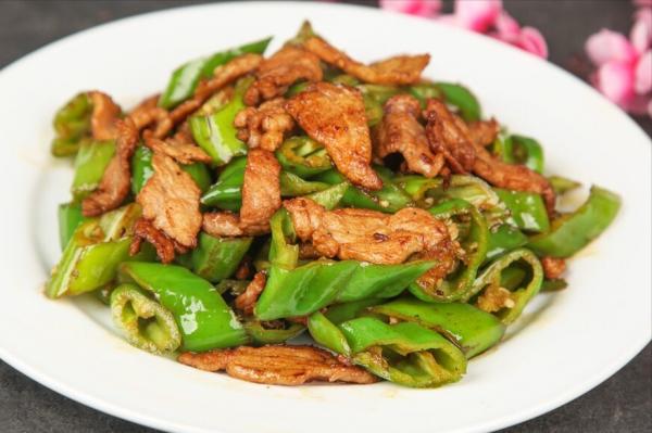 炒瘦肉咬不動?大廚教你2個竅門,又滑又嫩很鮮香,老人也能吃 炒瘦肉咬不動?大廚教你2個竅門,又滑又嫩很鮮香,老人也能吃