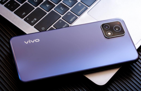 2022春節學生黨換手機，高刷螢幕，大容量電池，3款遊戲首選機型