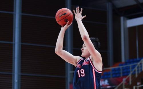 廣東隊有意前江蘇外援,可完美彌補馬尚空缺,朱芳雨或孤注一擲 廣東隊有意前江蘇外援,可完美彌補馬尚空缺,朱芳雨或孤注一擲