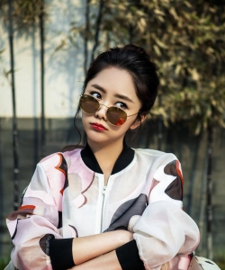 31歲譚松韻，熒幕前單純美好，背後的故事卻讓人心疼