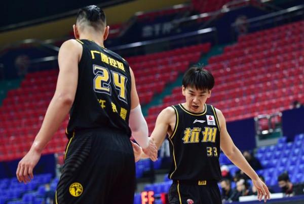 許鍾豪這10萬塊錢掏得冤不冤？快要退役的老將在廣廈煥發第二春