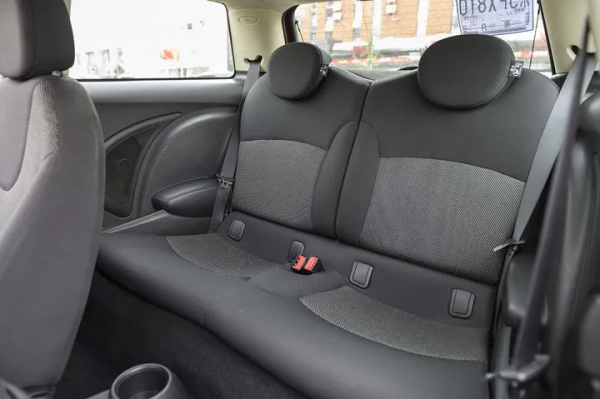 二手MINI ONE：更適合代步的MINI，好看好開價實惠