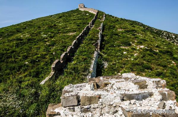 戰略哲理之三十五：明修長城清修廟