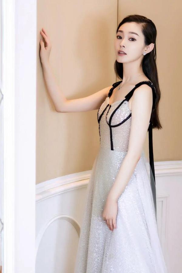 宋軼，擁有似水柔情的少女氣息