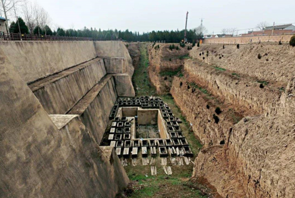 1992年，陝西出土&OpenCurlyDoubleQuote;金柄鐵劍&rdquo;，專家：金是陪襯，&OpenCurlyDoubleQuote;鐵&rdquo;才最珍貴