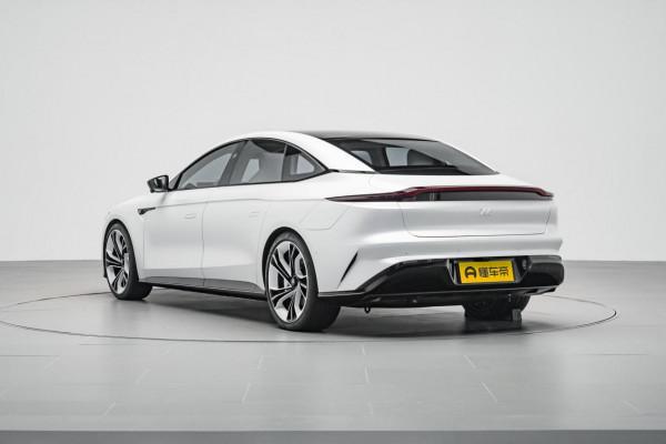 智慧駕駛橫評,小鵬P7、特斯拉Model 3、智己L7誰能脫穎而出? 智慧駕駛橫評,小鵬P7、特斯拉Model 3、智己L7誰能脫穎而出?