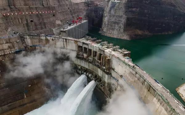 寮國拒絕我國的方案,大壩被大雨沖塌了,中國又提新方案順利完工 寮國拒絕我國的方案,大壩被大雨沖塌了,中國又提新方案順利完工