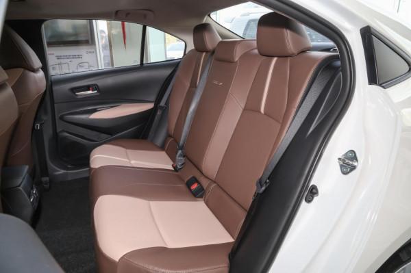 卡羅拉:百公里油耗5.2L,外觀有氣勢! 卡羅拉:百公里油耗5.2L,外觀有氣勢!