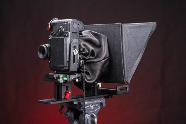 背稿難？錄影片忘詞？或許你需要一個百視悅T12提詞器