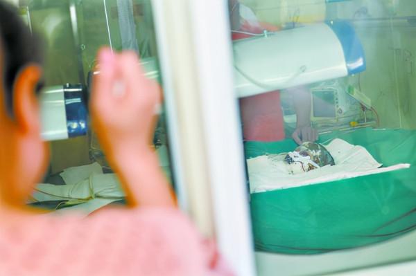 6年前，那個患上罕見怪病的8歲女孩，移植“豬皮”後成功治癒出院