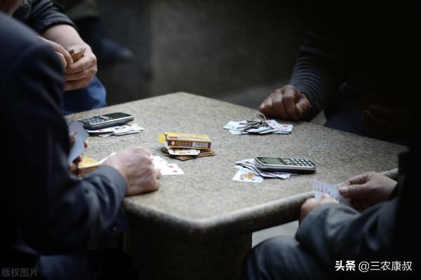 農村人過年和城裡人過年有什麼區別？有什麼不同？