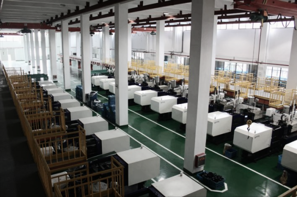 她2歲當養女,18歲輟學打工,36歲患病被迪拜富豪相救後回國感恩 她2歲當養女,18歲輟學打工,36歲患病被迪拜富豪相救後回國感恩