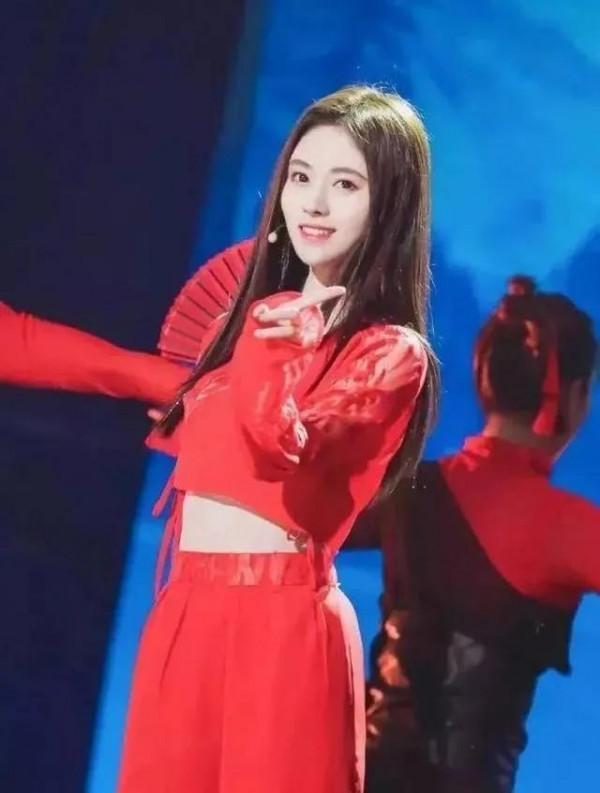 說實話，鞠婧禕真的太美了吧