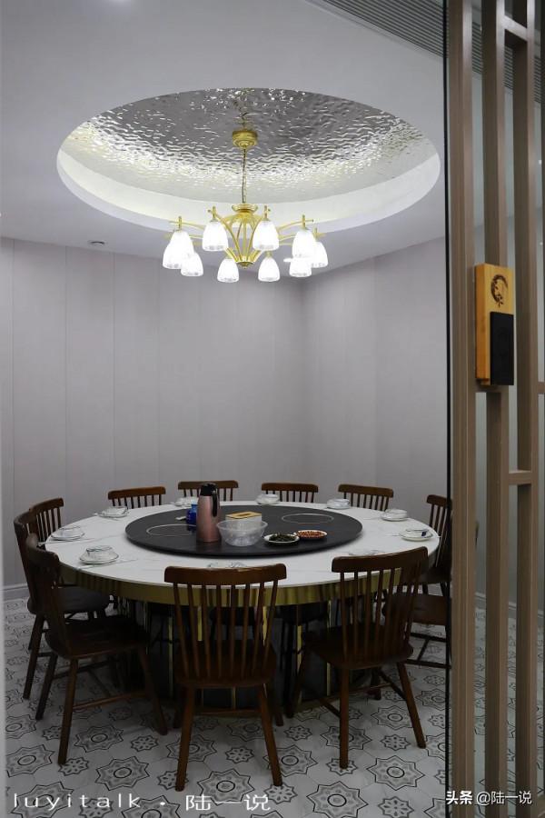 春節來客人，這樣請客很有面子，龍蝦鮑魚螃蟹都有，不到2000元