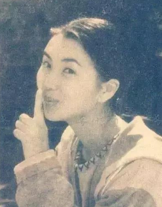 &OpenCurlyDoubleQuote;人生贏家&rdquo;陳好：31歲嫁百億富豪，42歲與黃曉明演情侶再次翻紅