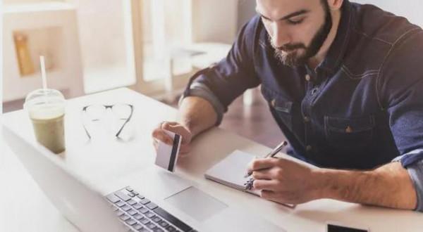 見鬼！加拿大男子買房給自己轉賬，$1.9w首付款不翼而飛！咋回事