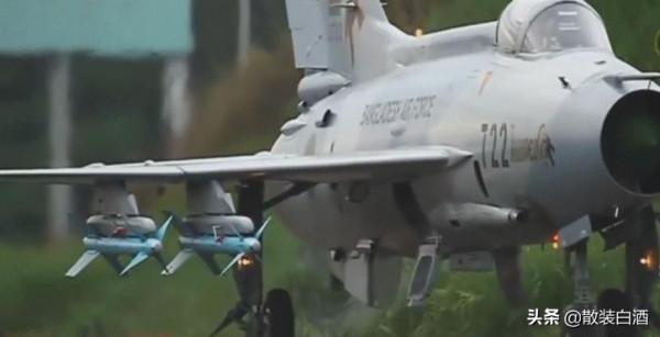 俄羅斯蘇75售價3000萬美元，比梟龍還低，梟龍還會有人買嗎？