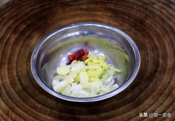 飯店的香菇肉片為啥好吃,原來醃製是關鍵,廚師長教你正確做法 飯店的香菇肉片為啥好吃,原來醃製是關鍵,廚師長教你正確做法