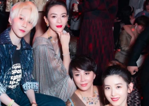 曾經的好閨蜜,如今無交流?這幾對“明星姐妹花”,還會和好嗎? 曾經的好閨蜜,如今無交流?這幾對“明星姐妹花”,還會和好嗎?