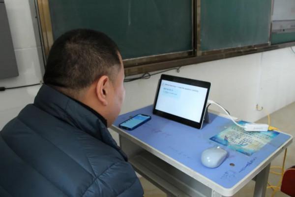 無&OpenCurlyDoubleQuote;生&rdquo;教學，有聲課堂，學生在家，教師在&OpenCurlyDoubleQuote;堂&rdquo;