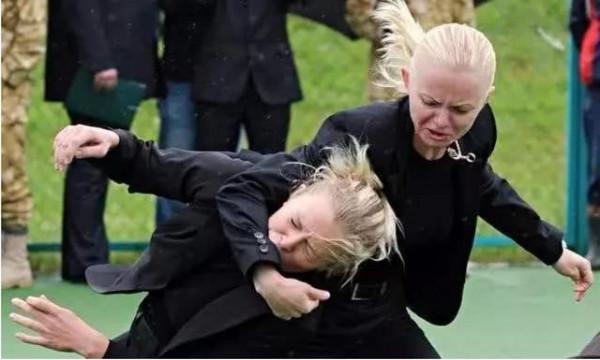 普京的美女保鏢，曾幫普京躲過五次暗殺，後來為何會被辭退？