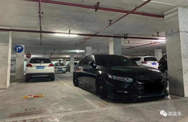 姿態風本田十代雅閣，自己踏進&quot;改裝坑&quot;還要拉兒子下水？