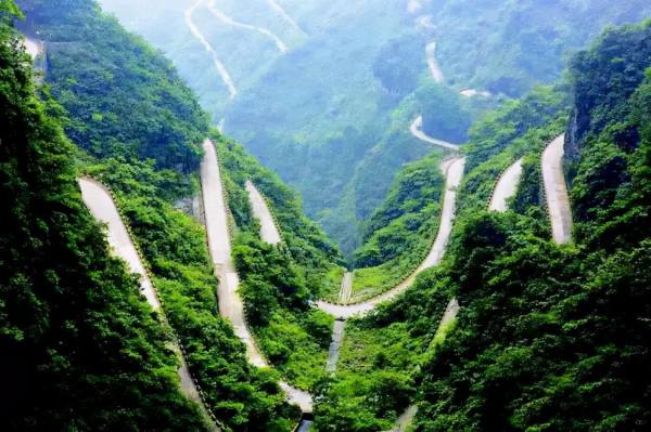 我國十大地勢驚險的公路,風景如畫但會讓你笑中帶淚,你去過哪個 我國十大地勢驚險的公路,風景如畫但會讓你笑中帶淚,你去過哪個