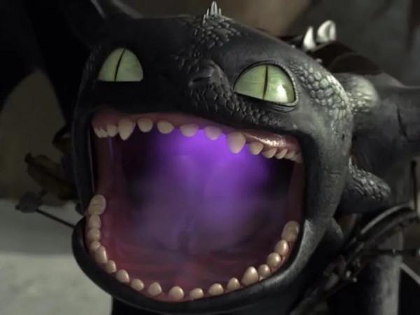 現實中的無牙仔