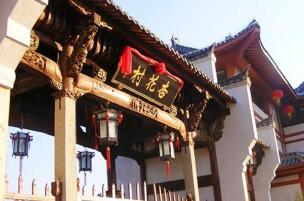 《我的祖國》詞作者喬羽：與周總理對飲不醉，住院時讓輸五糧液