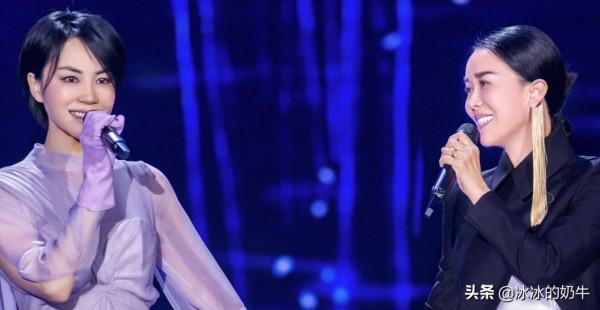 當年王菲唱歌走調,是為了遷就陳奕迅?小柯,你非要10年後才說嗎 當年王菲唱歌走調,是為了遷就陳奕迅?小柯,你非要10年後才說嗎