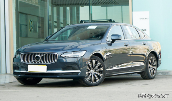 49.99萬！盤點沃爾沃S90 RECHARGE T8：優雅外表，雙動力