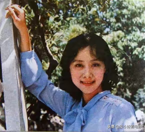 80年代當紅女星黃梅瑩，憑《渴望》爆紅，如今過得怎麼樣了？