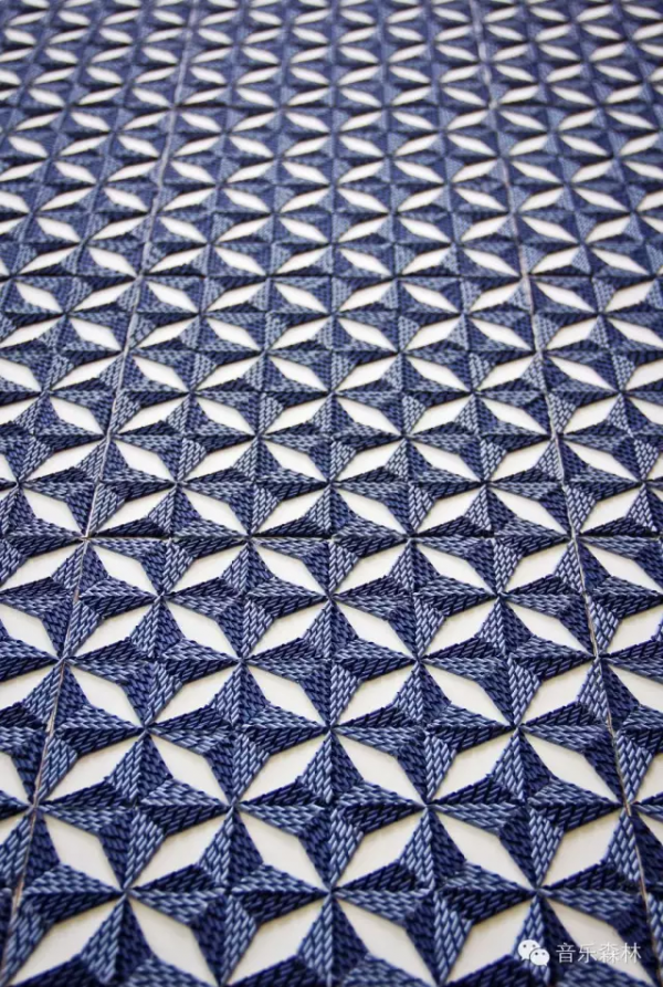 手巧至繁,心慢至美——艾拉瓦迪的驚豔紙毯 手巧至繁,心慢至美——艾拉瓦迪的驚豔紙毯