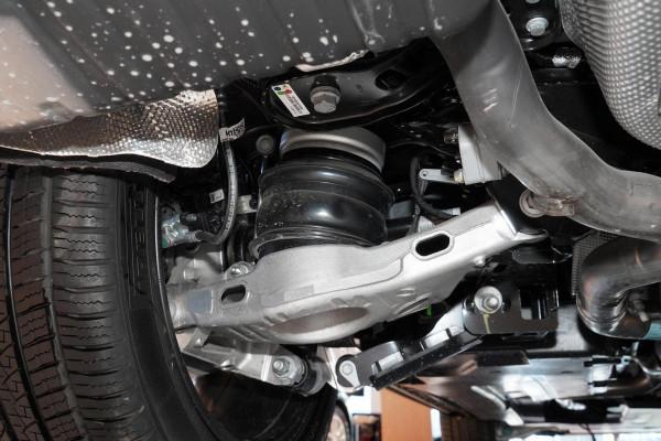 詳解全新攬勝星脈，55&period;8萬起，配2&period;0T或3&period;0T動力，究竟有何實力？