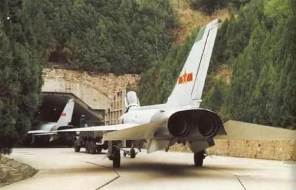 中國小夥25歲時研發出“導彈剋星”,戰時可保護數千戰機,立大功 中國小夥25歲時研發出“導彈剋星”,戰時可保護數千戰機,立大功