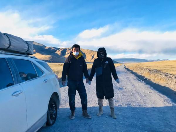 穿越西藏阿里中線,地上只有車轍印,這種路就是轎車能力的極限 穿越西藏阿里中線,地上只有車轍印,這種路就是轎車能力的極限