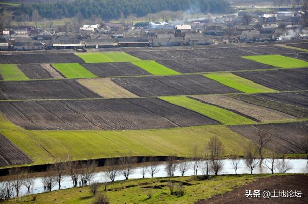 嚴守耕地紅線：村民已經佔了耕地建房怎麼辦？