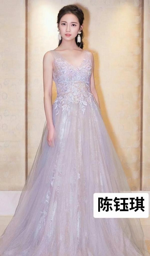 三十位女明星穿裙子，誰驚豔到你了。&lpar;下&rpar;