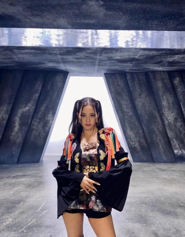 韓國&OpenCurlyDoubleQuote;人間四月&rdquo;女孩金智秀：寶藏、百變（二）