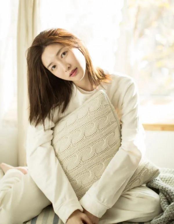 江疏影:一看就是御姐型的,尤其是第七張滿滿的征服欲 江疏影:一看就是御姐型的,尤其是第七張滿滿的征服欲