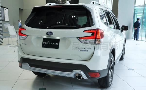 新款斯巴魯森林人現身，配備“新臉”外觀更顯兇悍，新增1.8T動力